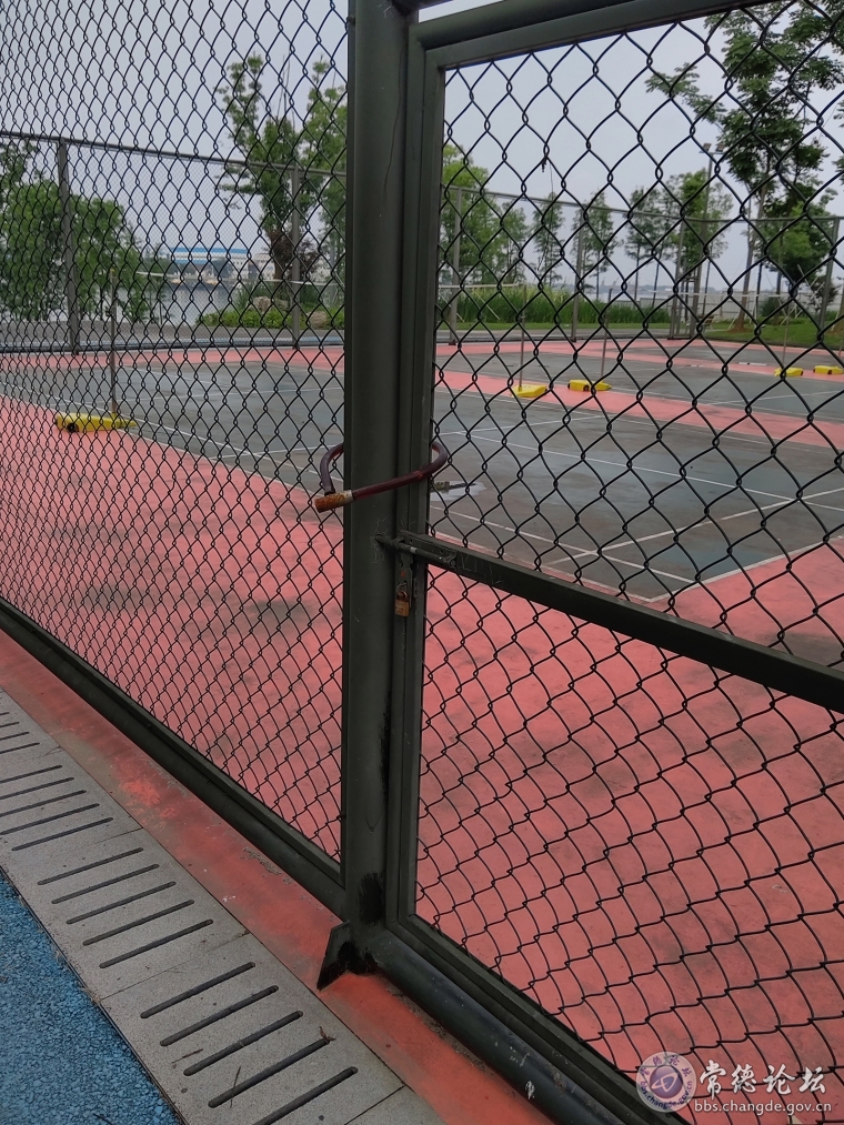 羽毛球乒乓球场