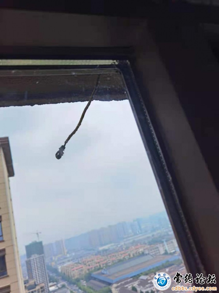 引雷线外露